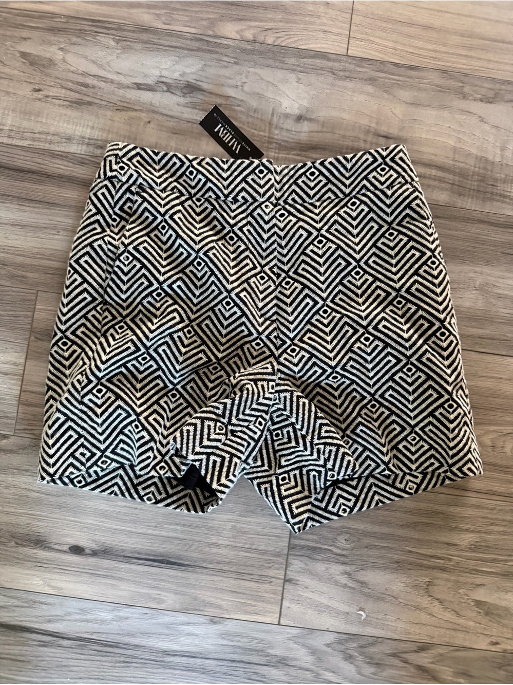White House Black Market Black & White Geometric High-Waist Shorts